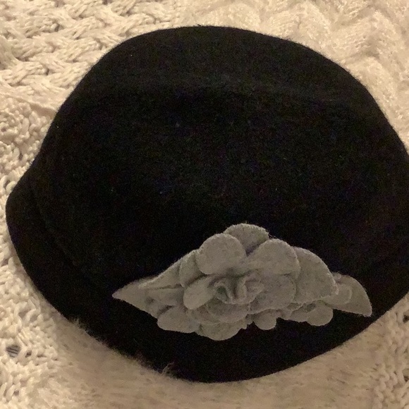 August Hats Accessories - August Women Hat!!!  Measurement: 8L x 8W x 5H